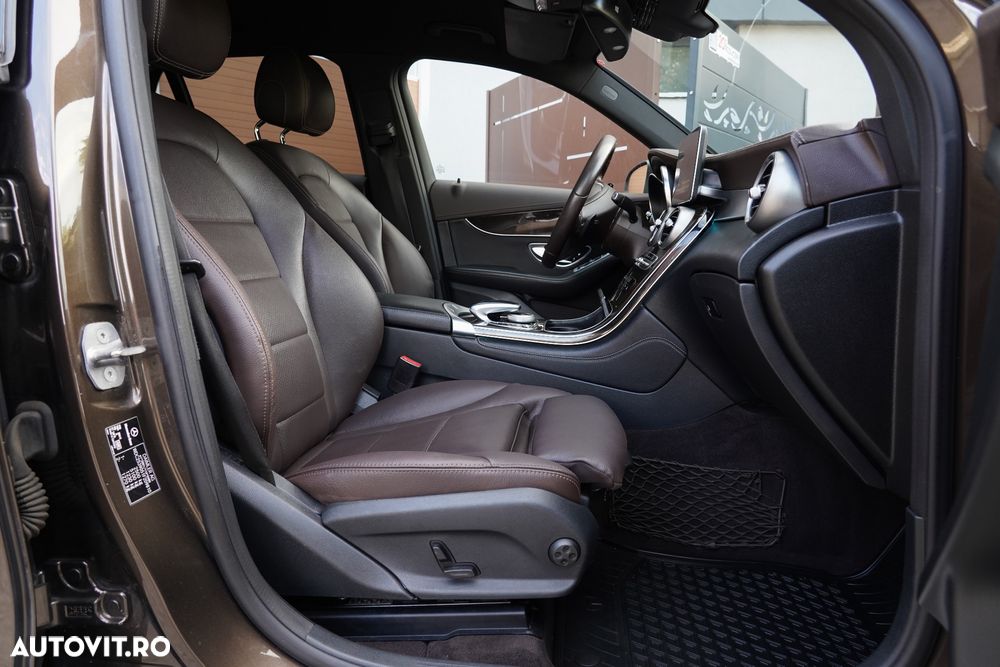 Mercedes-Benz GLC 220 d 4Matic 9G-TRONIC - 23