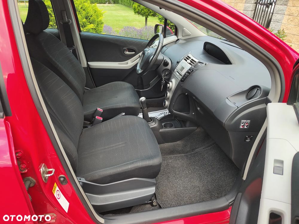 Toyota Yaris 1.4 D-4D Sol - 9