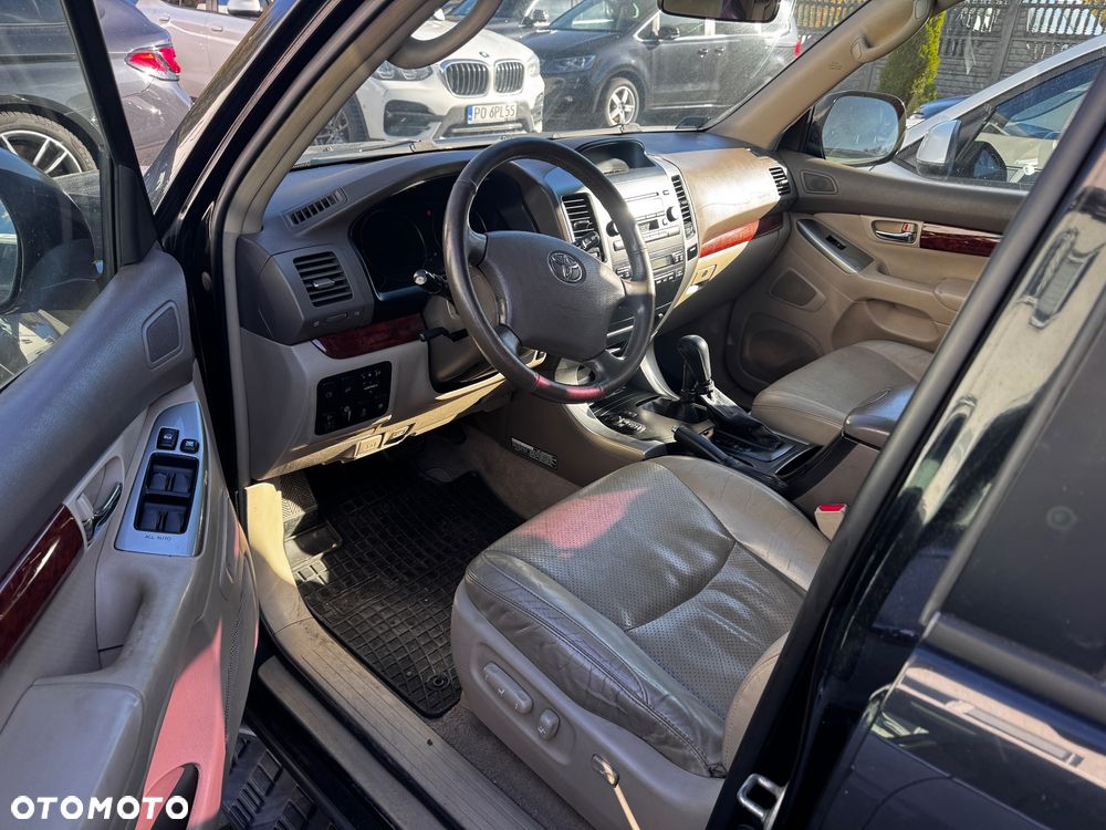 Toyota Land Cruiser - 5