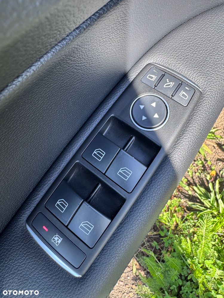 Mercedes-Benz Klasa E 220 CDI Elegance DPF - 15