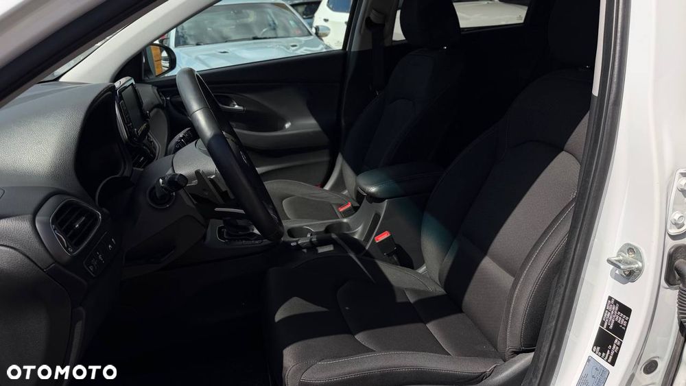 Hyundai i30 1.6 D Style DCT - 15