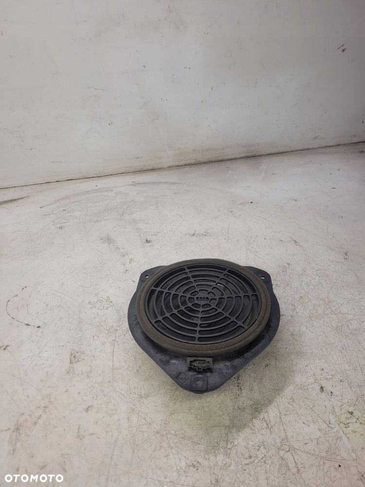 GŁOŚNIK BOCZKA TYŁ AUDI A1 8X 3-DRZWI 8X0035411 - 1