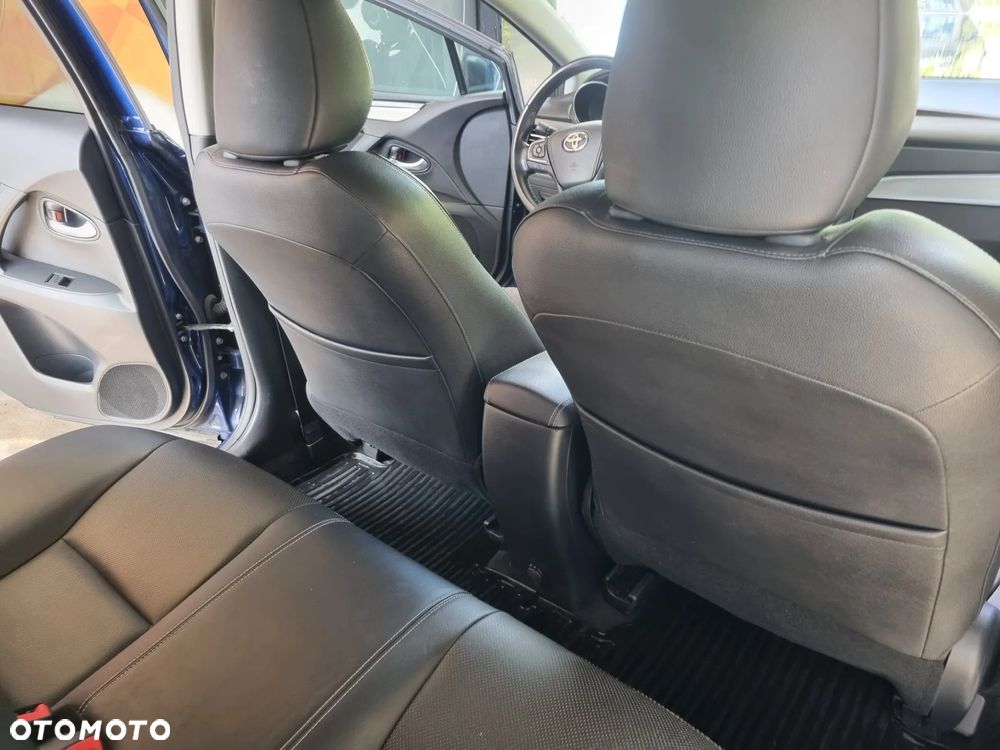 Toyota Avensis 2.0 D-4D Prestige - 14