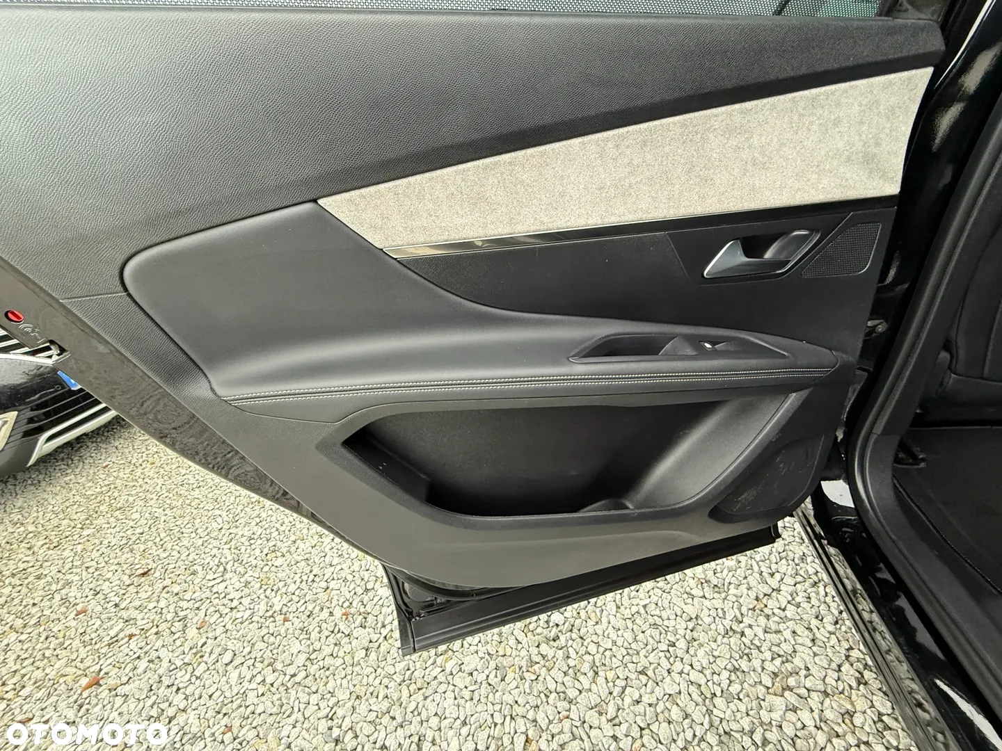 Peugeot 5008 BlueHDI 180 EAT8 GT Pack - 30