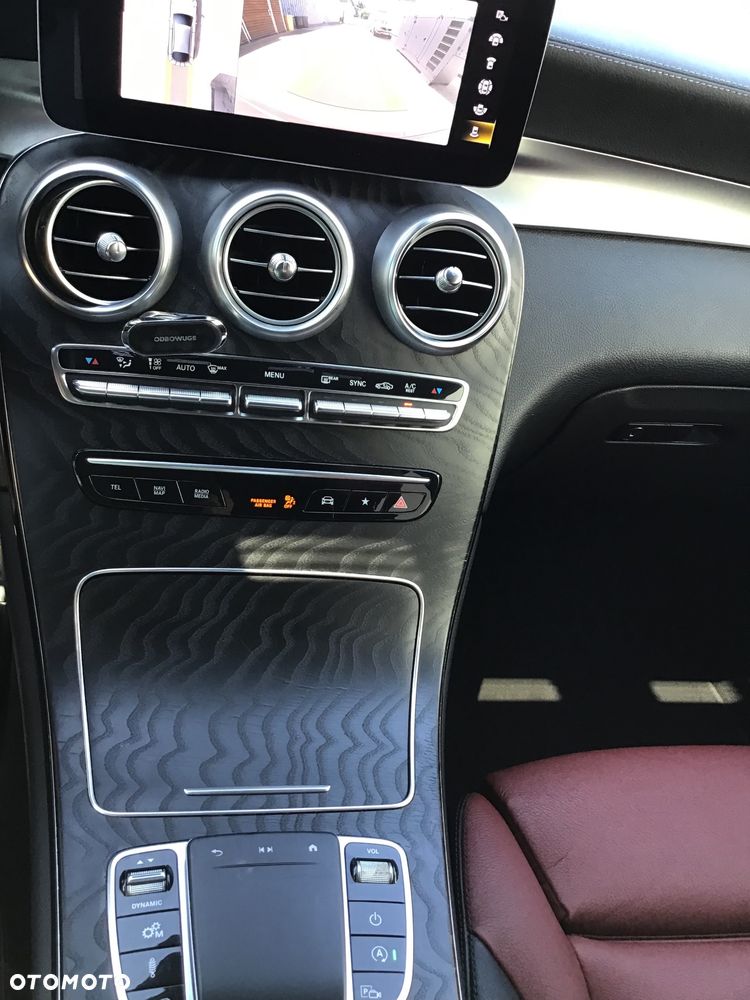 Mercedes-Benz GLC AMG 43 4Matic AMG Speedshift TCT 9G - 26