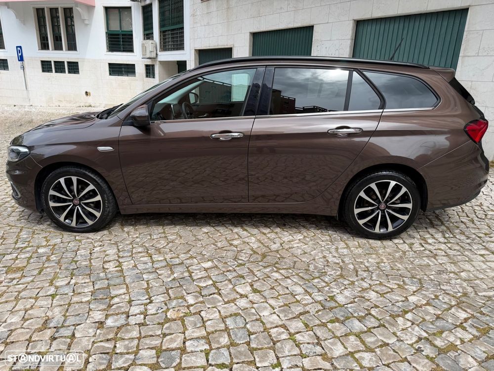 Fiat Tipo Station Wagon 1.6 M-Jet Lounge J17 - 22