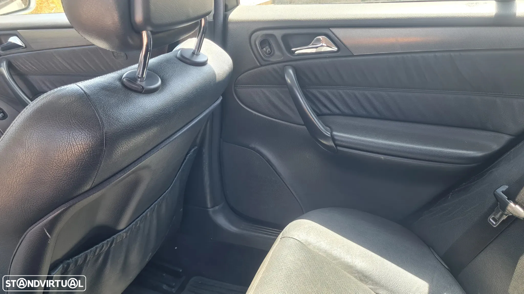 Mercedes-Benz C 220 - 13