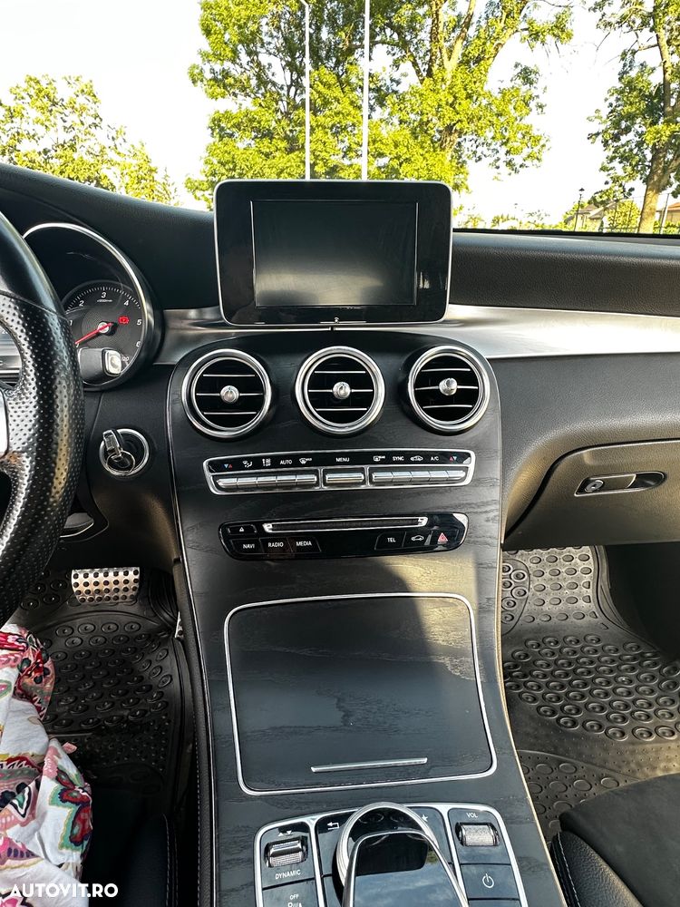 Mercedes-Benz GLC 220 d 4Matic 9G-TRONIC AMG Line - 10