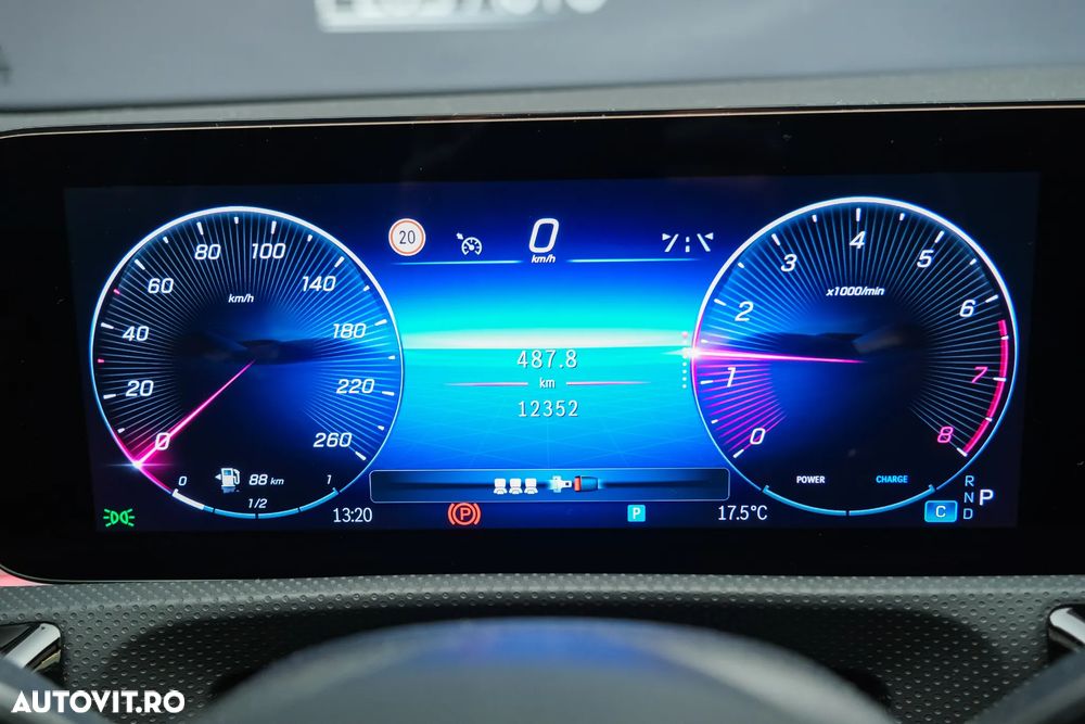 Mercedes-Benz A 180 7G-DCT AMG Line - 13