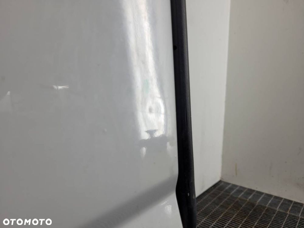 DRZWI TYLNE LEWE IVECO DAILY VI KOMPLETNE L2H3 - 8