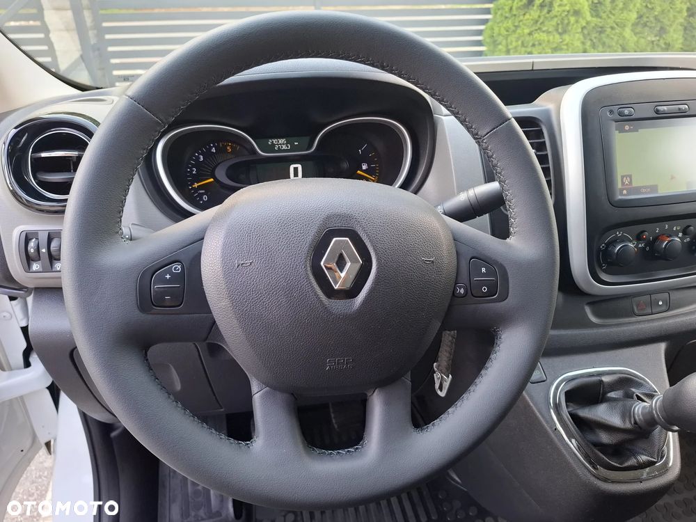 Renault Trafic - 12