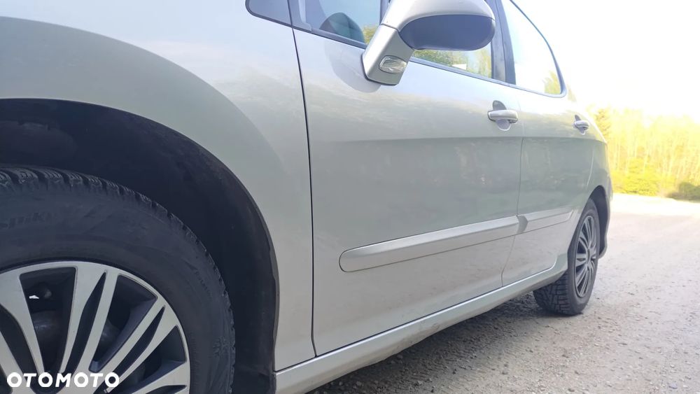 Peugeot 308 1.6 Premium - 17