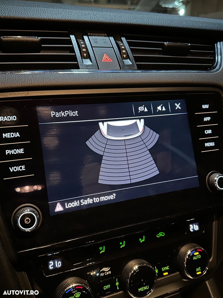 Skoda Octavia 1.6 TDI DSG Ambition - 20