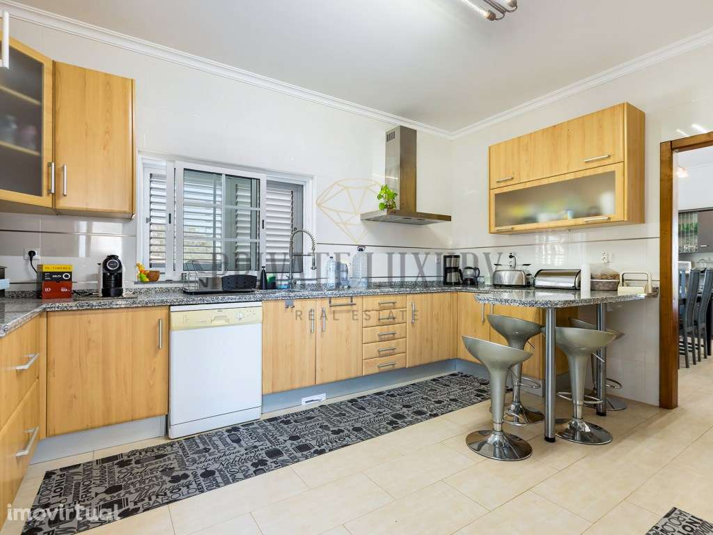 Moradia T4 com piscina - Grande imagem: 4/25