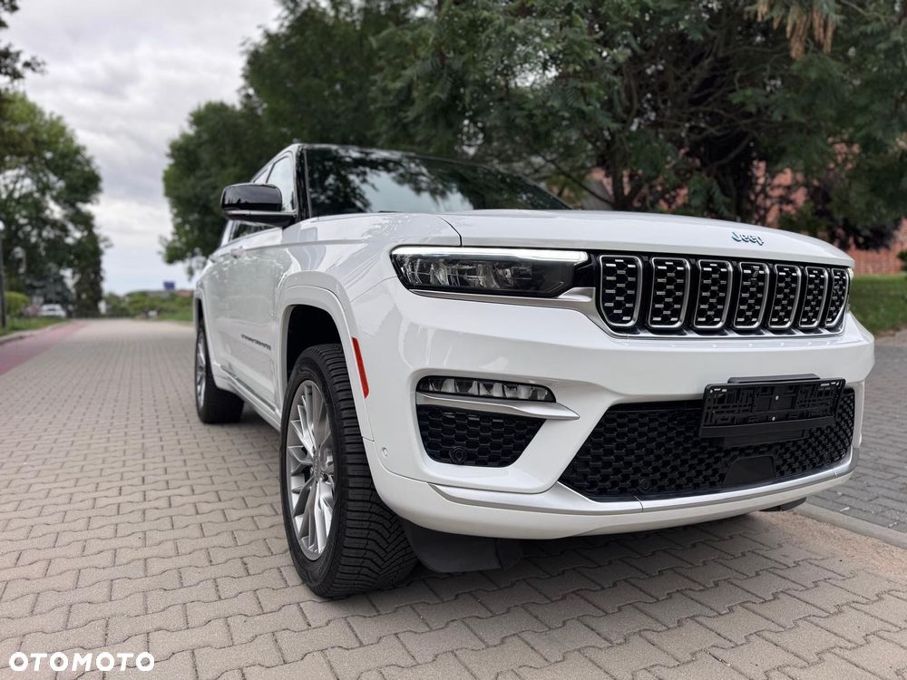 Jeep Grand Cherokee - 8