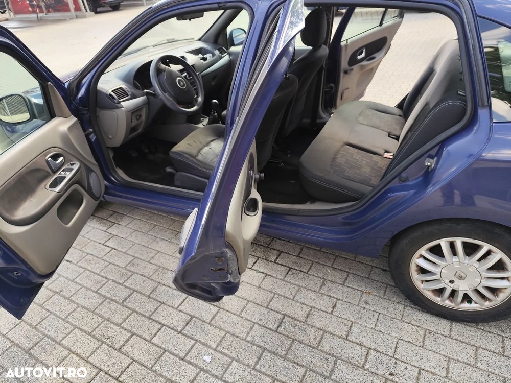 Renault Symbol 1.4 16V Privilege - 6