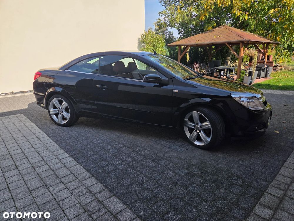 Opel Astra H 2008 photo 3