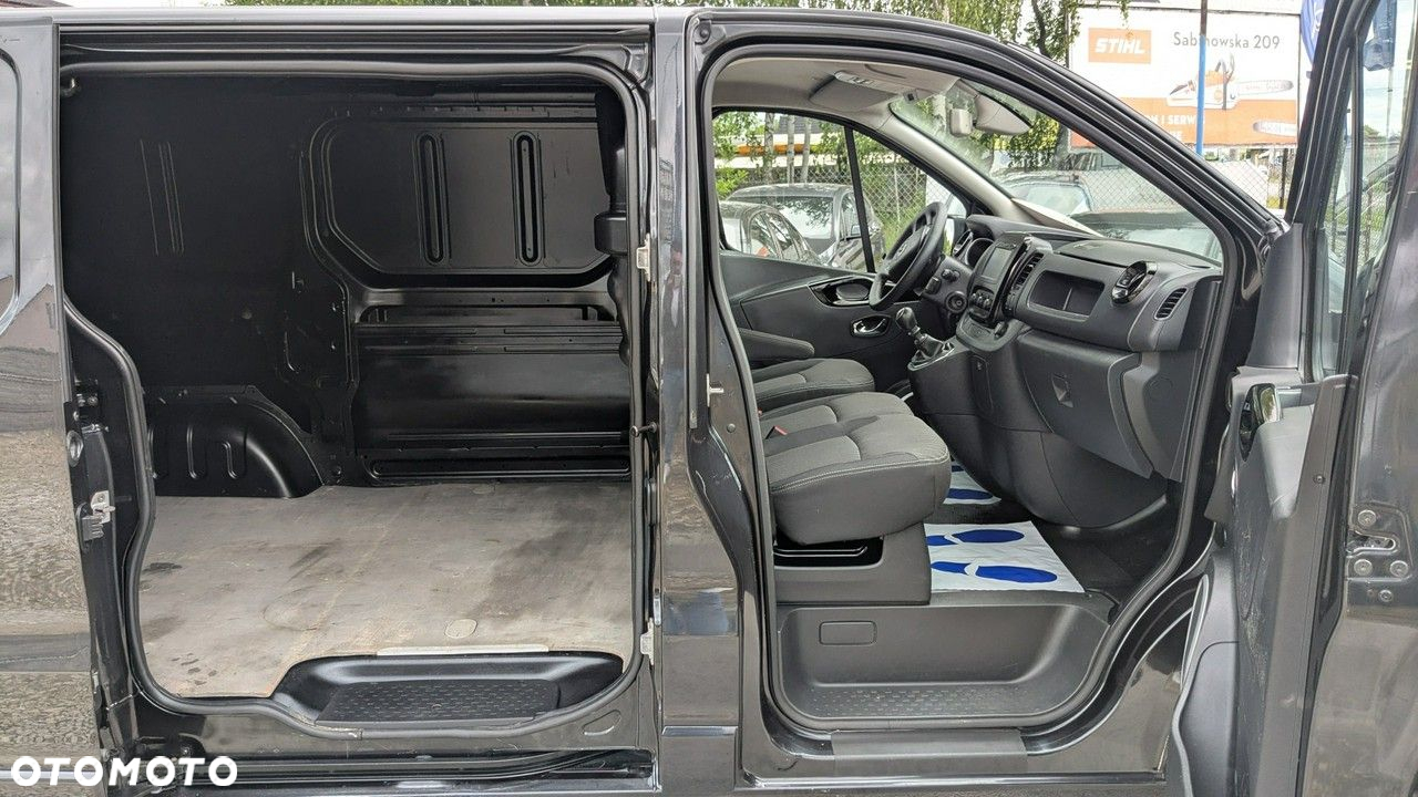 Opel Vivaro - 12