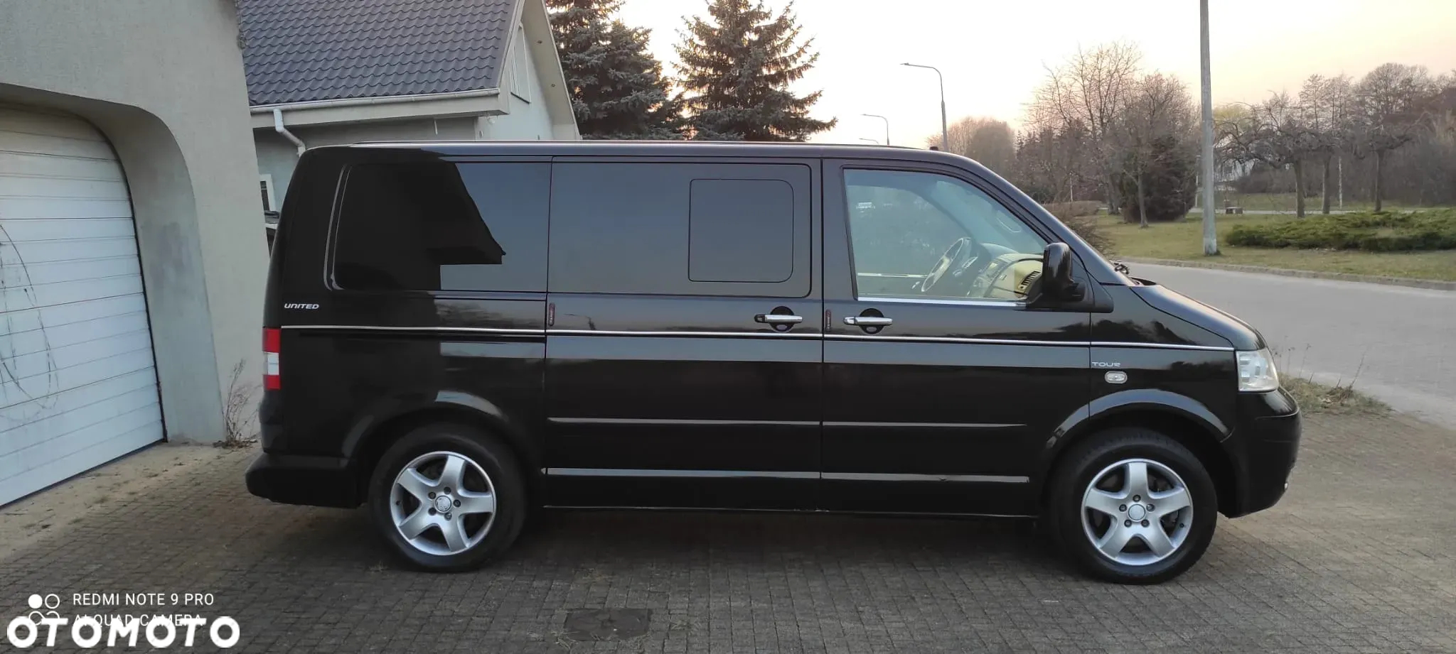 Volkswagen Multivan - 27