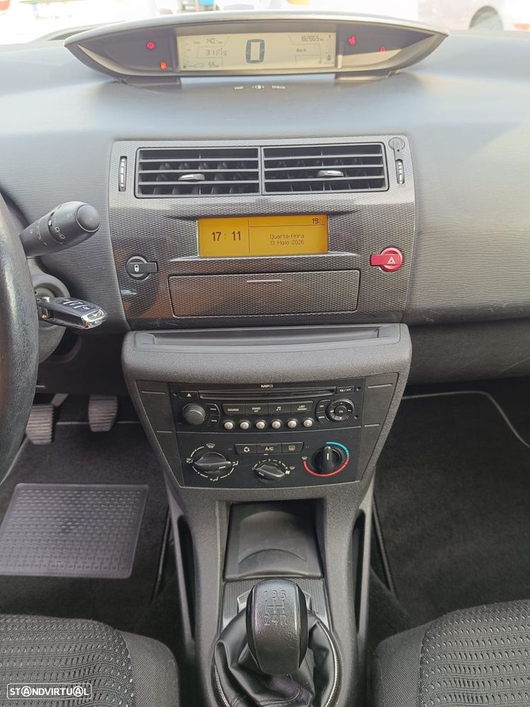 Citroën C4 1.6 HDi Exclusive - 8
