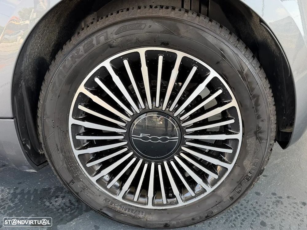 Fiat 500e La Prima - 12