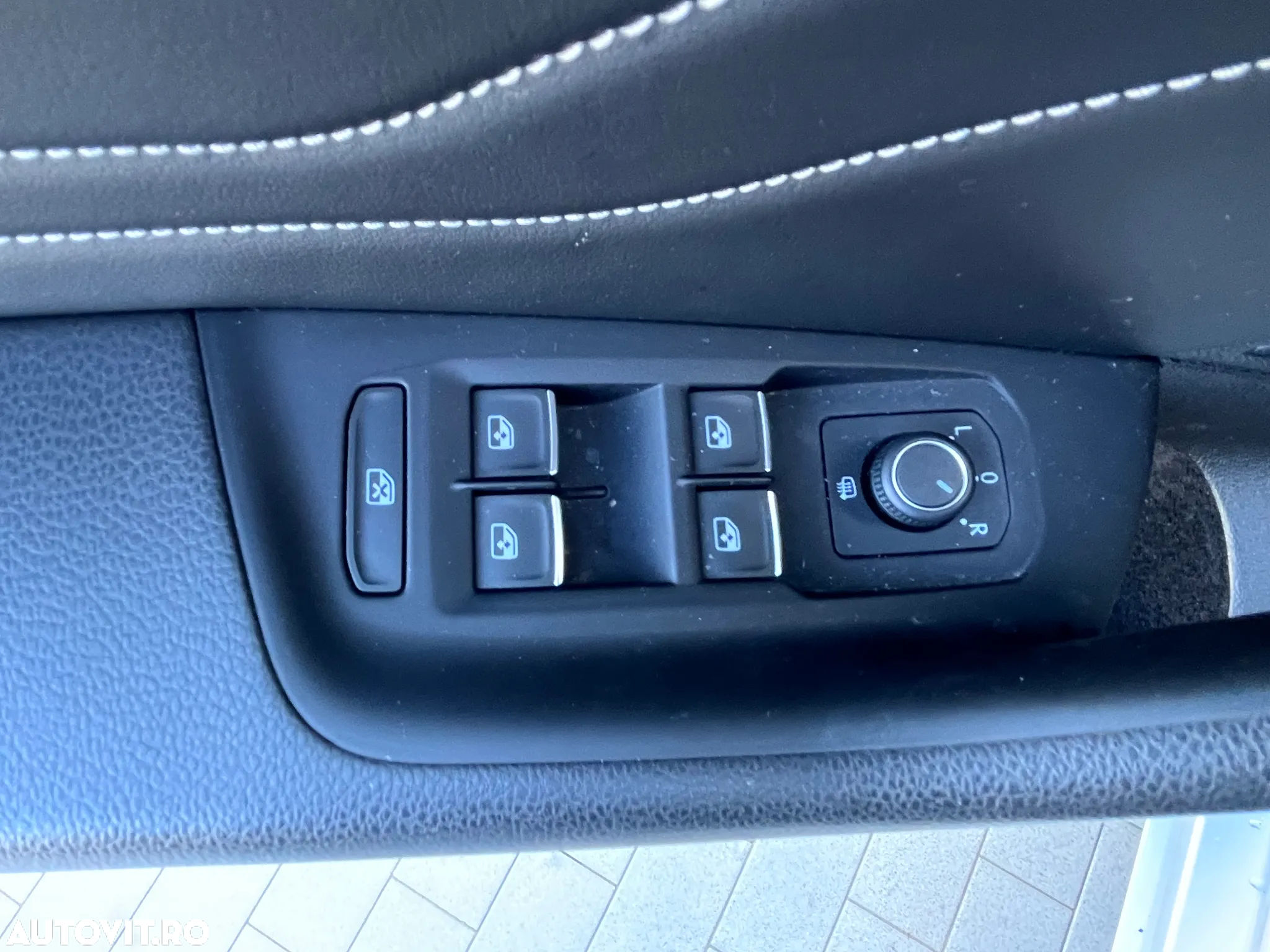Volkswagen Passat Variant 2.0 TDI DSG Highline - 11