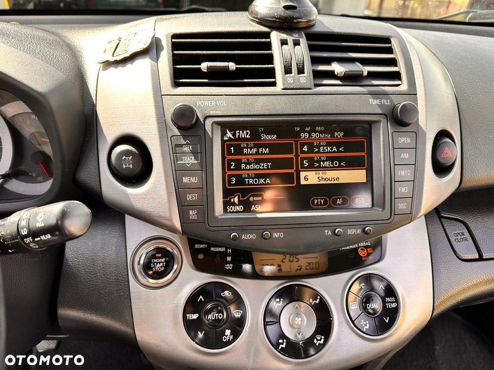 Toyota RAV4 2.2 D-4D X - 16