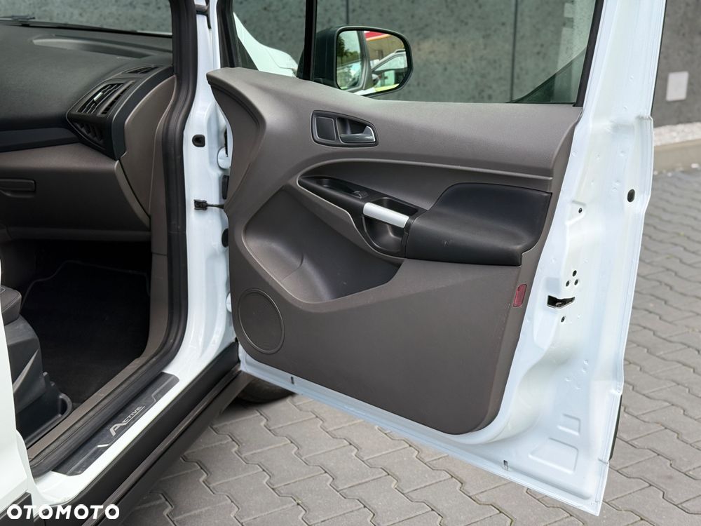 Ford Tourneo Connect Gr 1.5 EcoBlue Active - 17