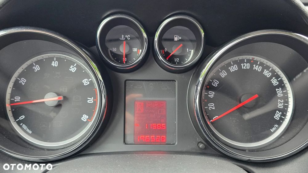 Opel Astra 1.4 ecoFLEX - 17