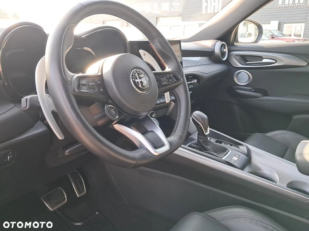 Alfa Romeo Tonale 1.3 PHEV Q4 Veloce - 25