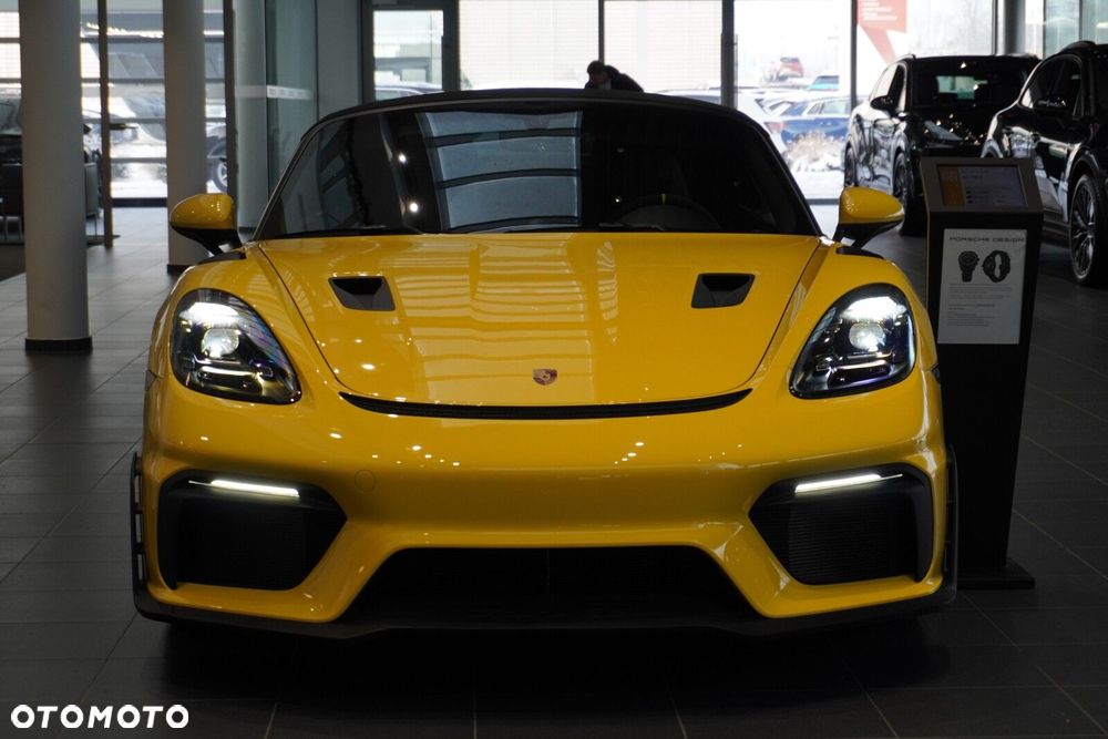 Porsche 718 Spyder - 14
