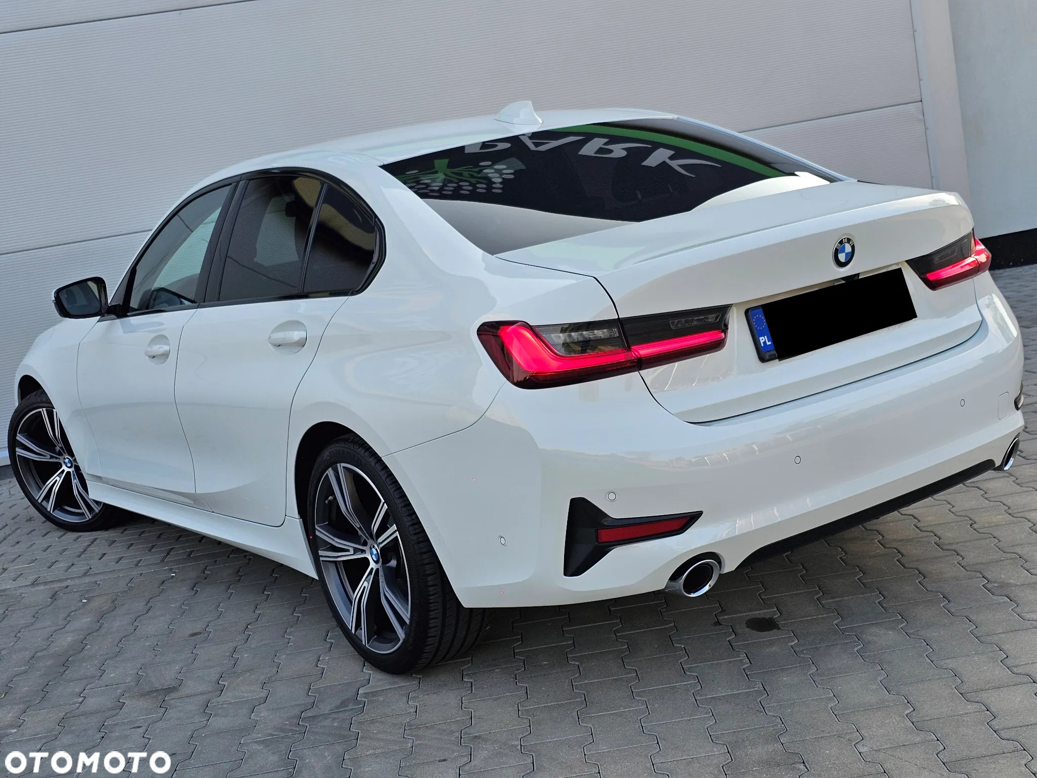 BMW Seria 3 320d xDrive M Sport sport - 9