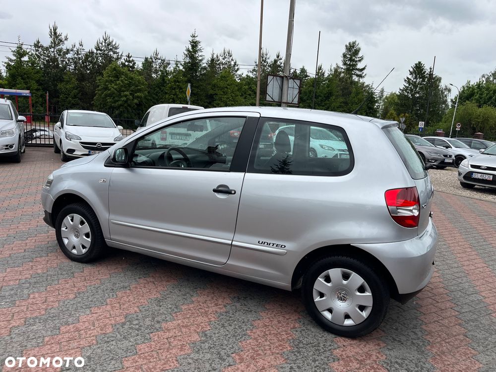 Volkswagen Fox - 2