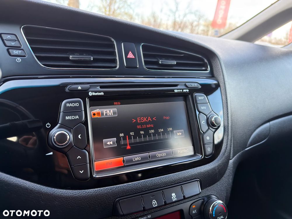 Kia Ceed 1.6 GDI Business Line - 33