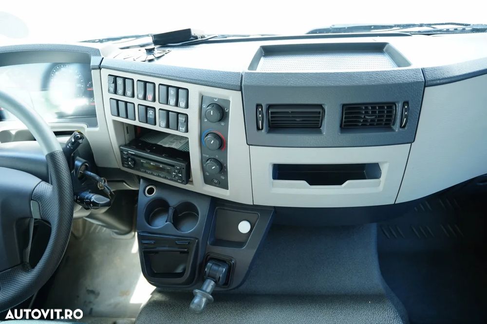 Volvo FL 280 / 4x2 / LIVRARE - 7,2 M / MACARA HDS HYVA HB 150- 10 M / CAPACITATE MAXIMĂ DE RIDICARE 5.200 KG / ROTATOARE / TELECOMANDĂ / CAMERĂ / EURO 6 - 31