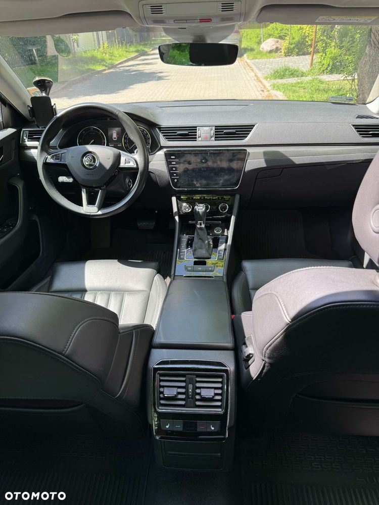 Skoda Superb 2.0 TDI 4x4 Sportline DSG - 9