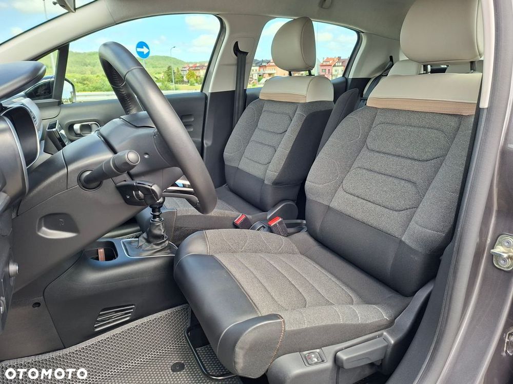 Citroën C3 1.2 PureTech Shine - 14