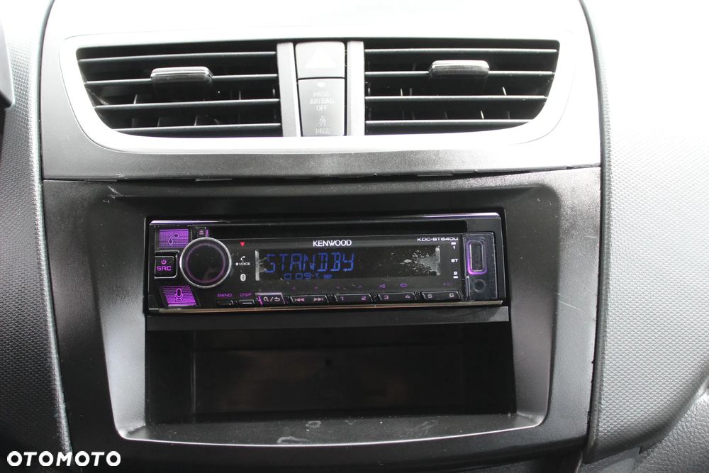 Suzuki Swift - 30