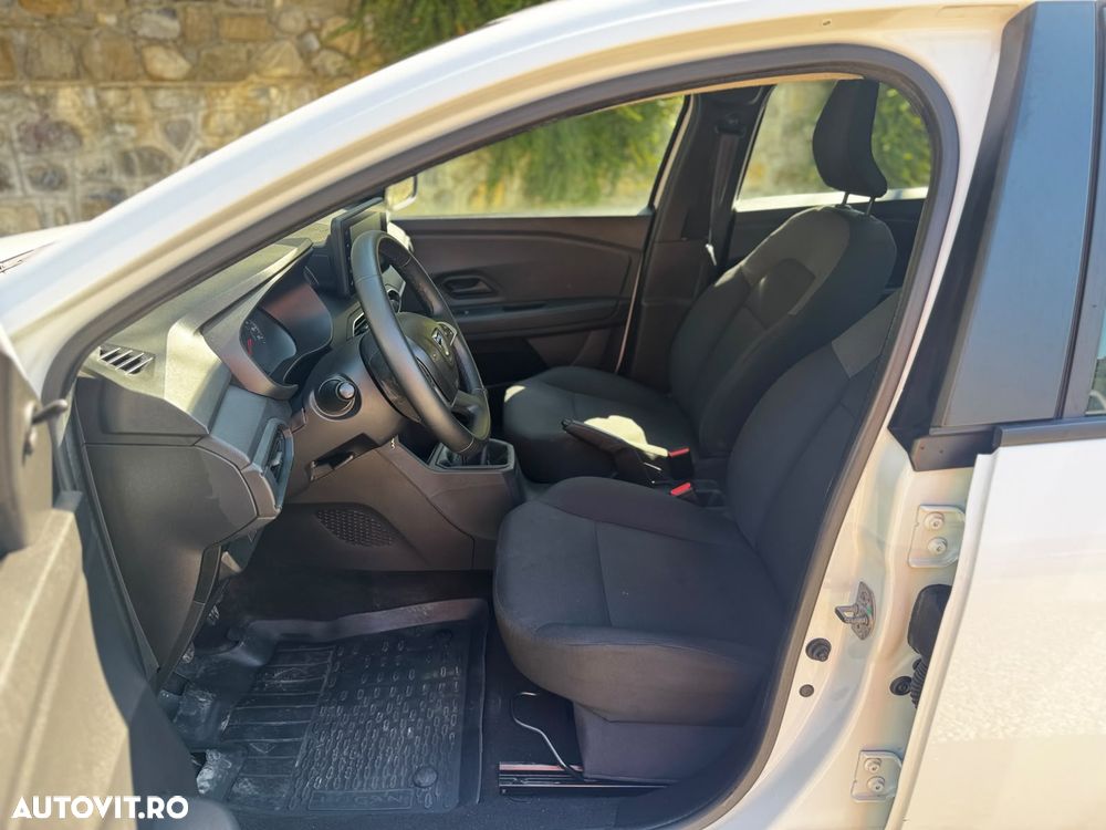 Dacia Logan TCe 90 MT6 Prestige - 4