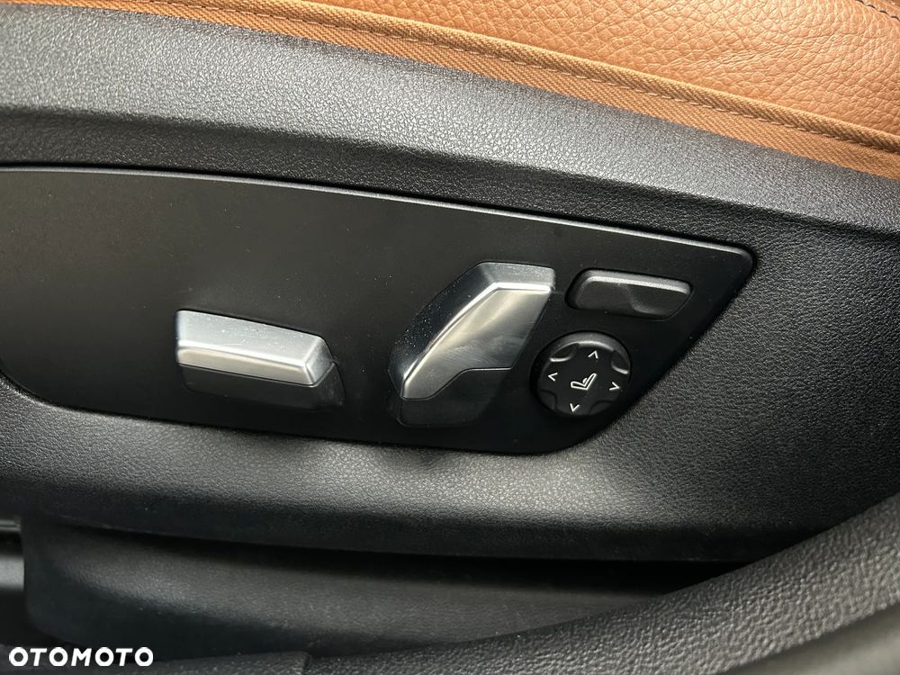 BMW Seria 5 520d mHEV M Sport sport - 13