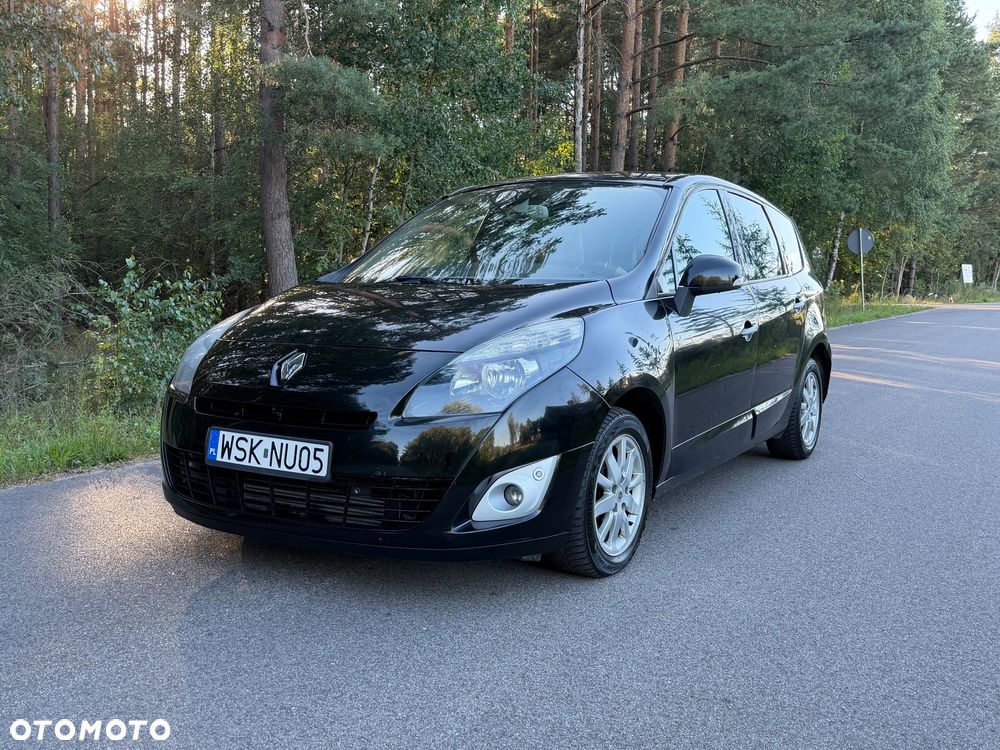 Renault Grand Scenic - 1