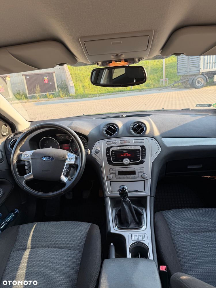 Ford Mondeo 2.0 Titanium - 10