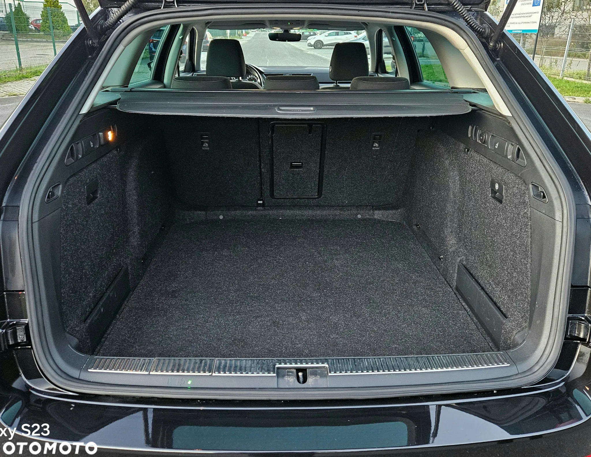 Skoda Superb Combi 2.0 TDI DSG Style - 11