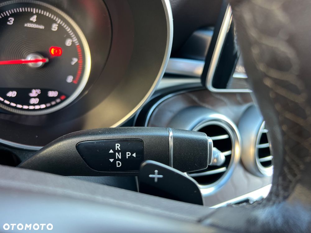 Mercedes-Benz GLC - 36