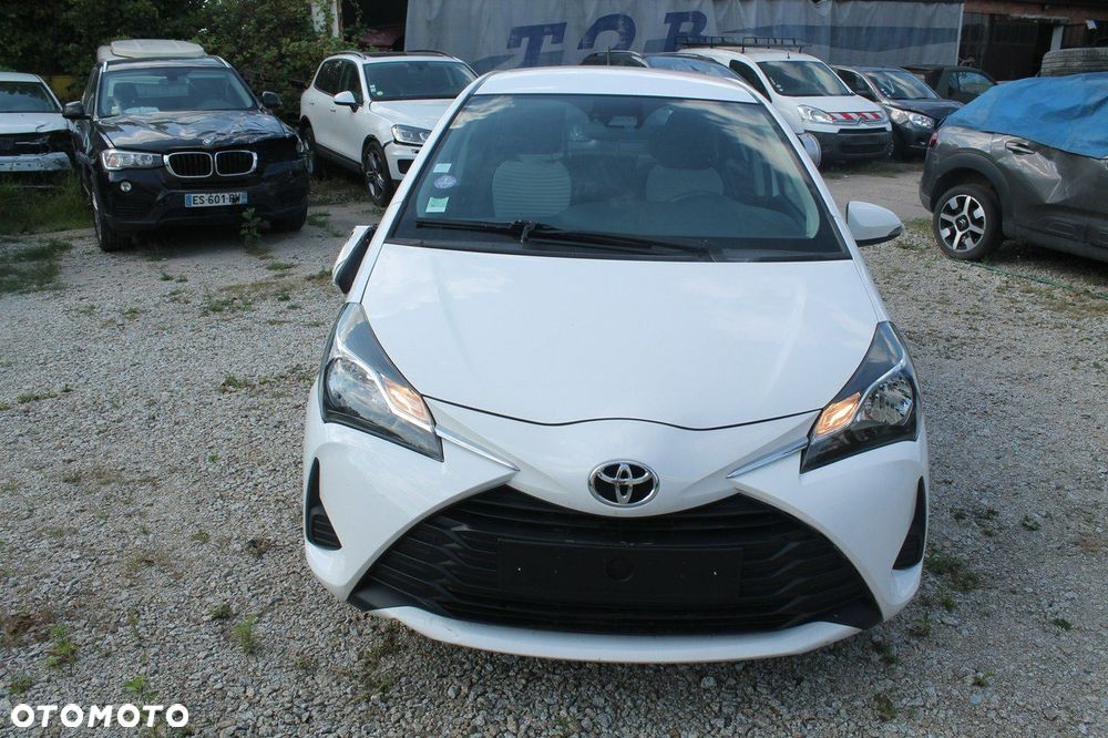 Toyota Yaris - 2