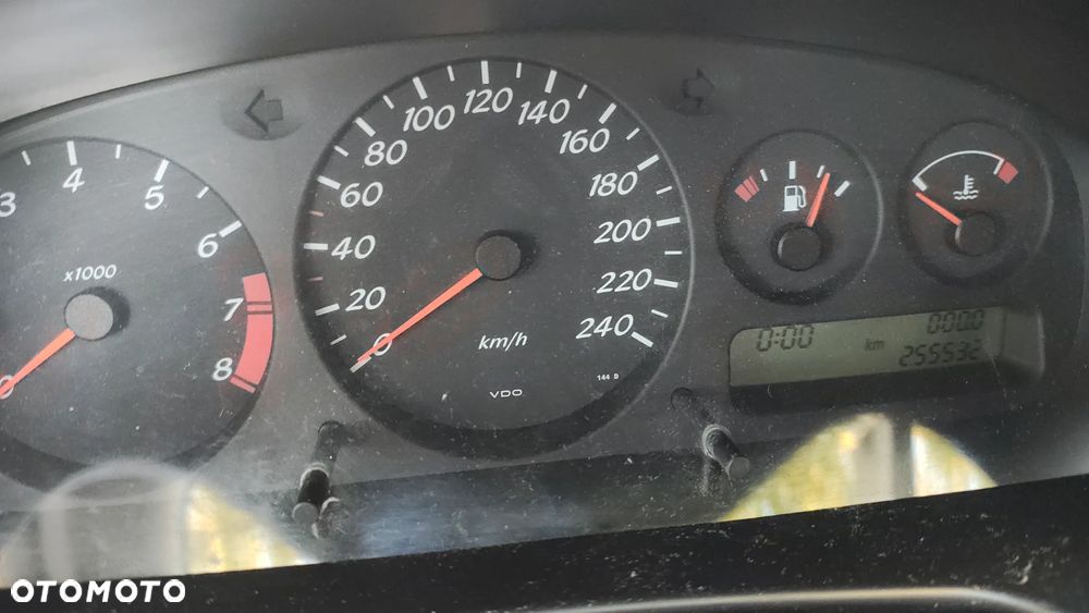 Nissan Primera - 8