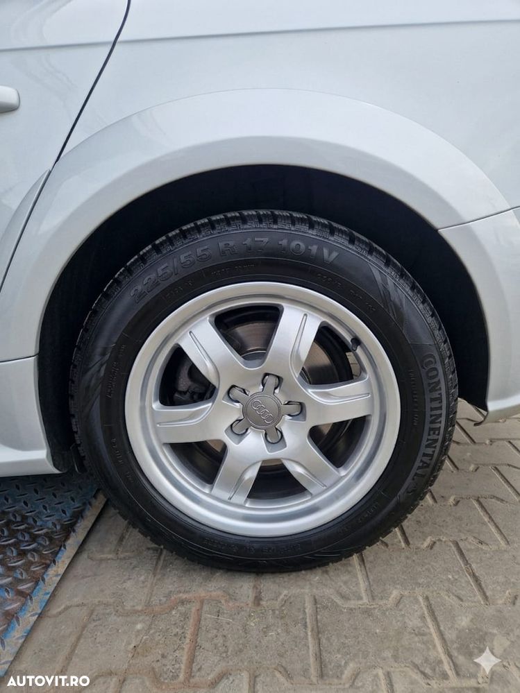 Audi A4 Allroad 2.0 TDI DPF S tronic - 11