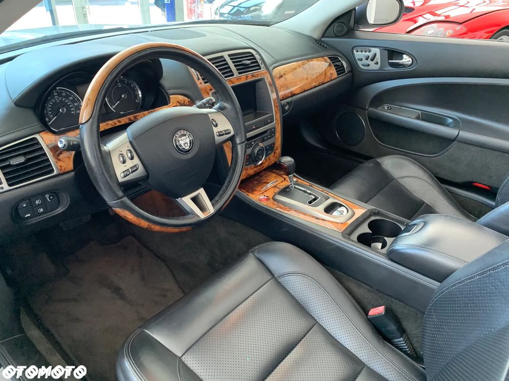 Jaguar XK 4.2 - 19