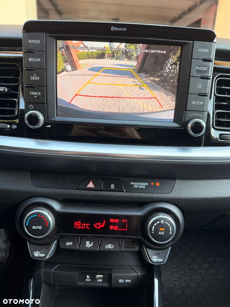 Kia Stonic 1.4 L - 9