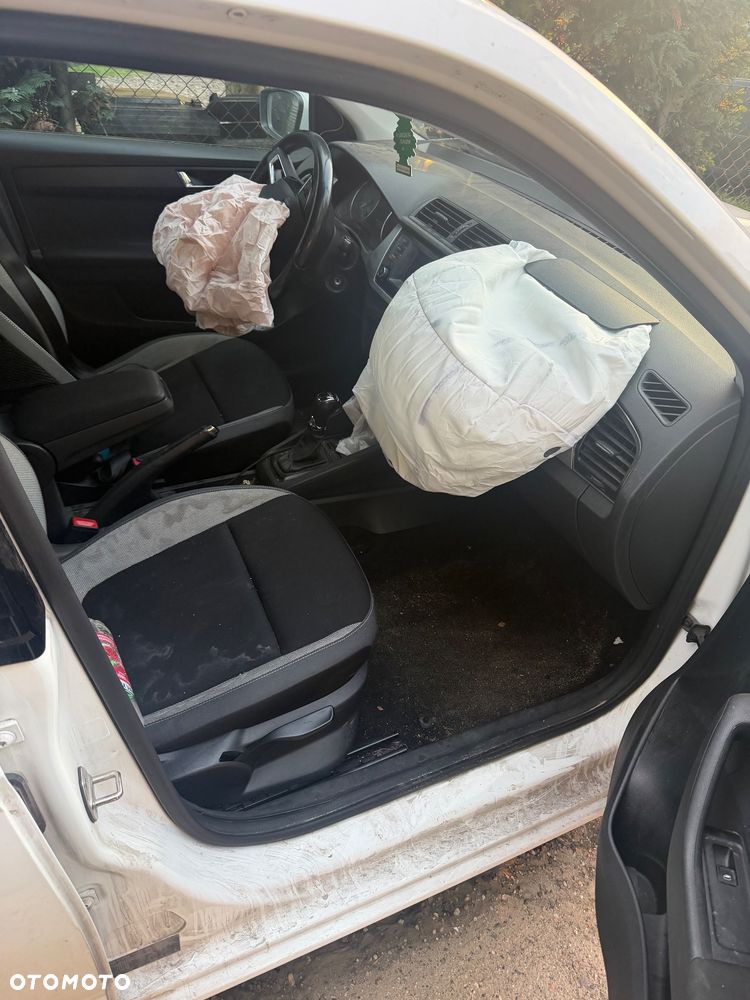 Skoda Fabia 1.4 TDI Ambition DSG - 5